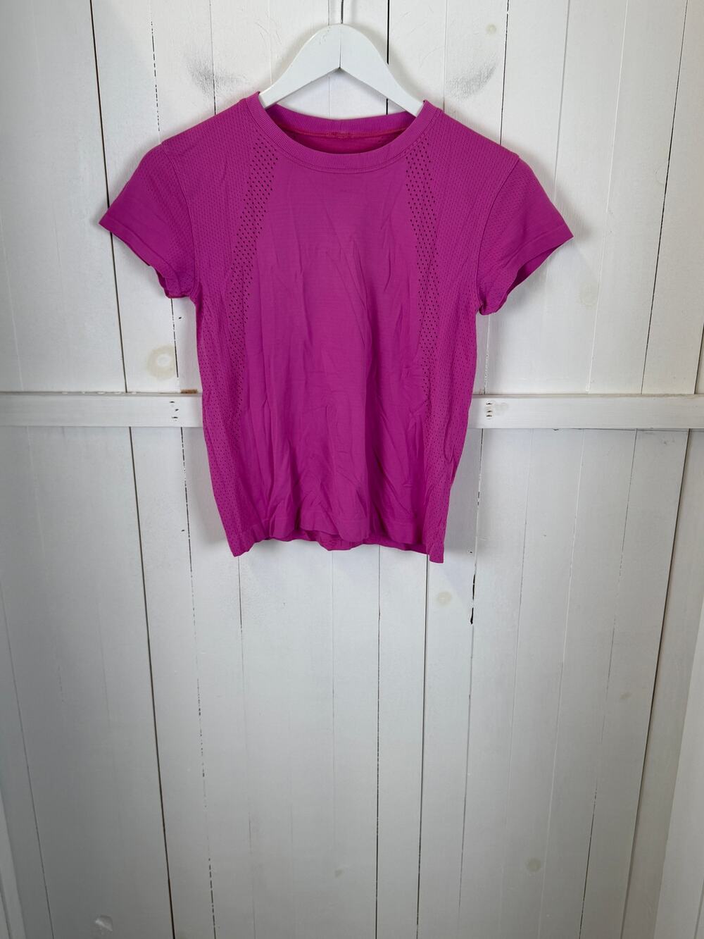 Lululemon Purple Activewear T-Shirt Women’s Size 4